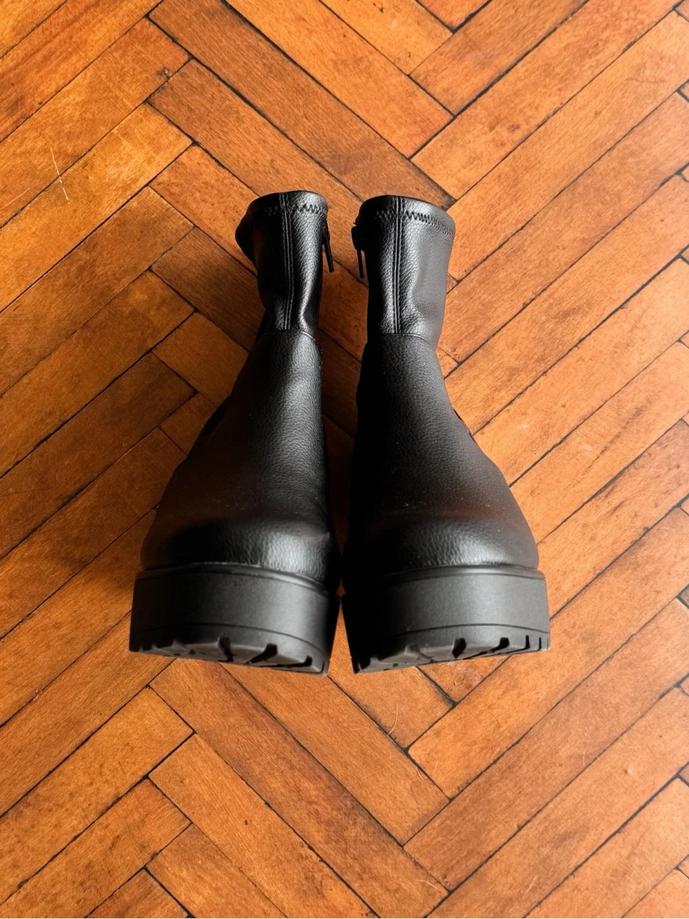 Sz 5 Gianni Bini Black Tough-Love Stretch Lug Heel Platform Booties EUC